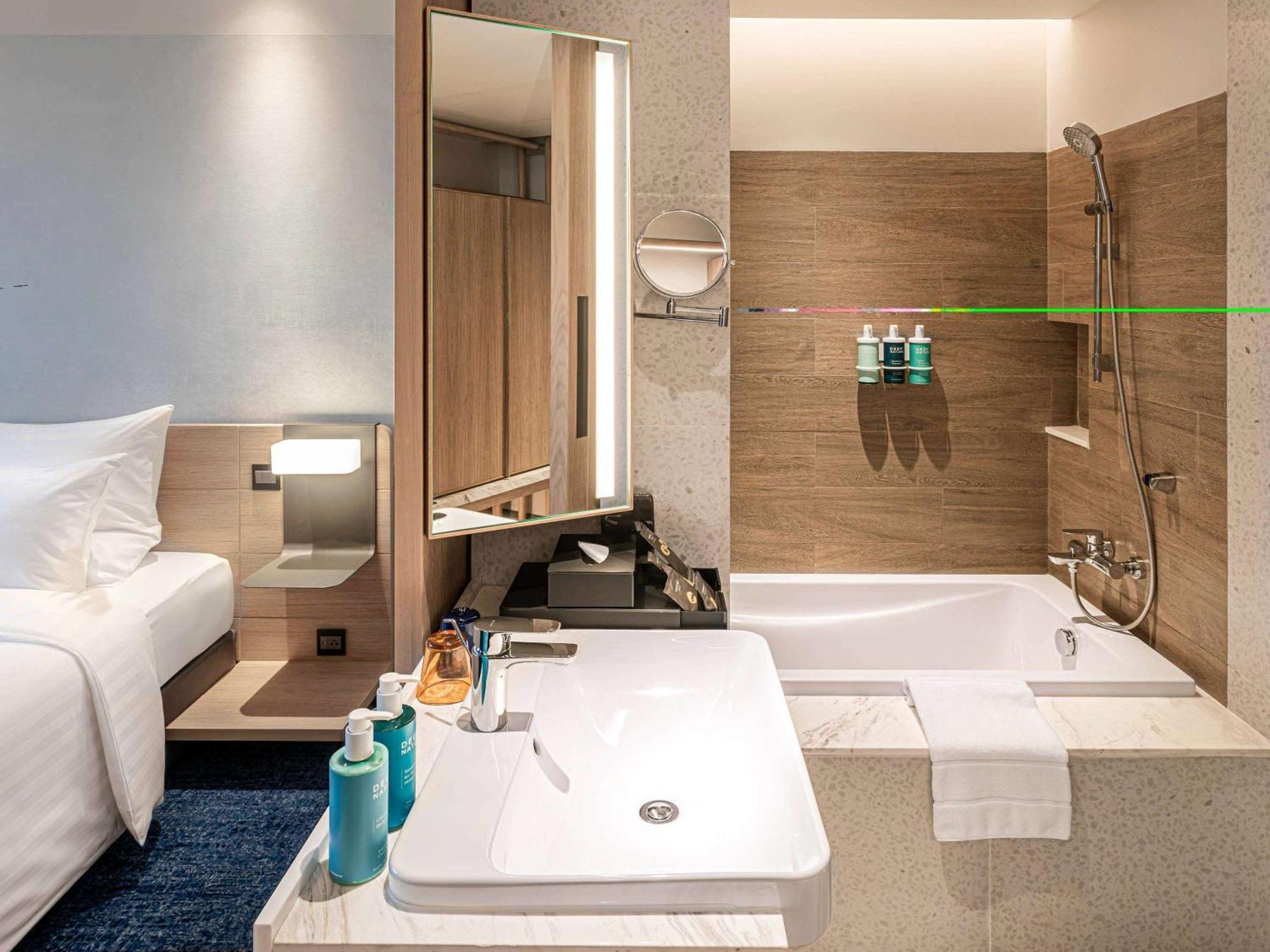 Novotel Bangkok Future Park Rangsit 빠툼 타니 외부 사진