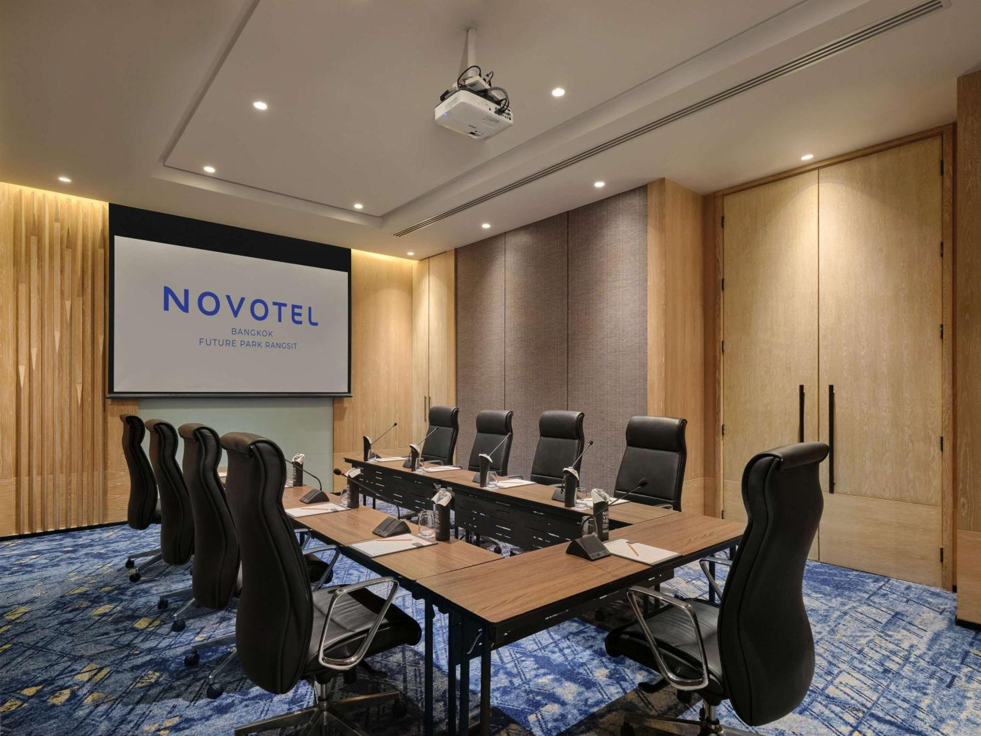 Novotel Bangkok Future Park Rangsit 빠툼 타니 외부 사진