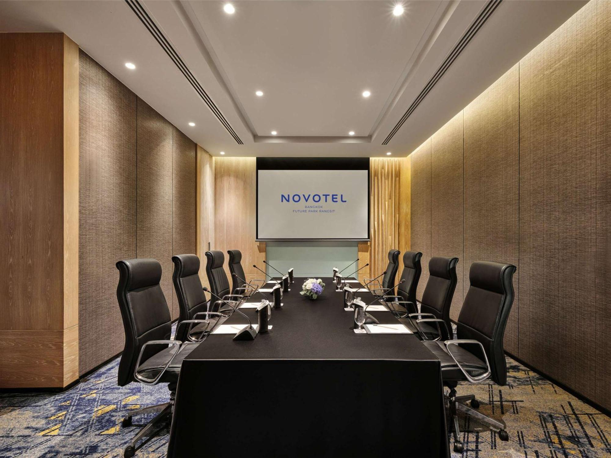 Novotel Bangkok Future Park Rangsit 빠툼 타니 외부 사진